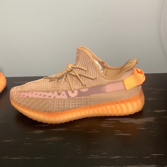 Adidas Yeezy Boost 350 V2 “Clay” Size: 9.5 men’s